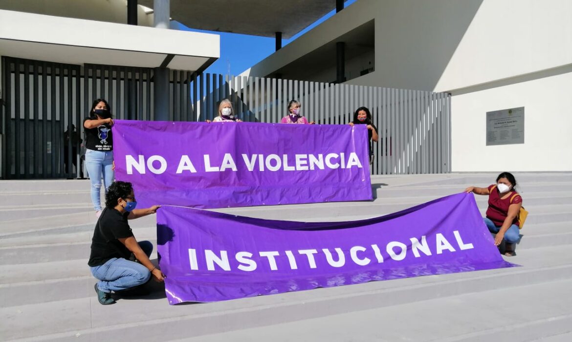 De dos a seis años de cárcel al servidor público que violente a las mujeres, piden activistas en el Congreso del Estado
