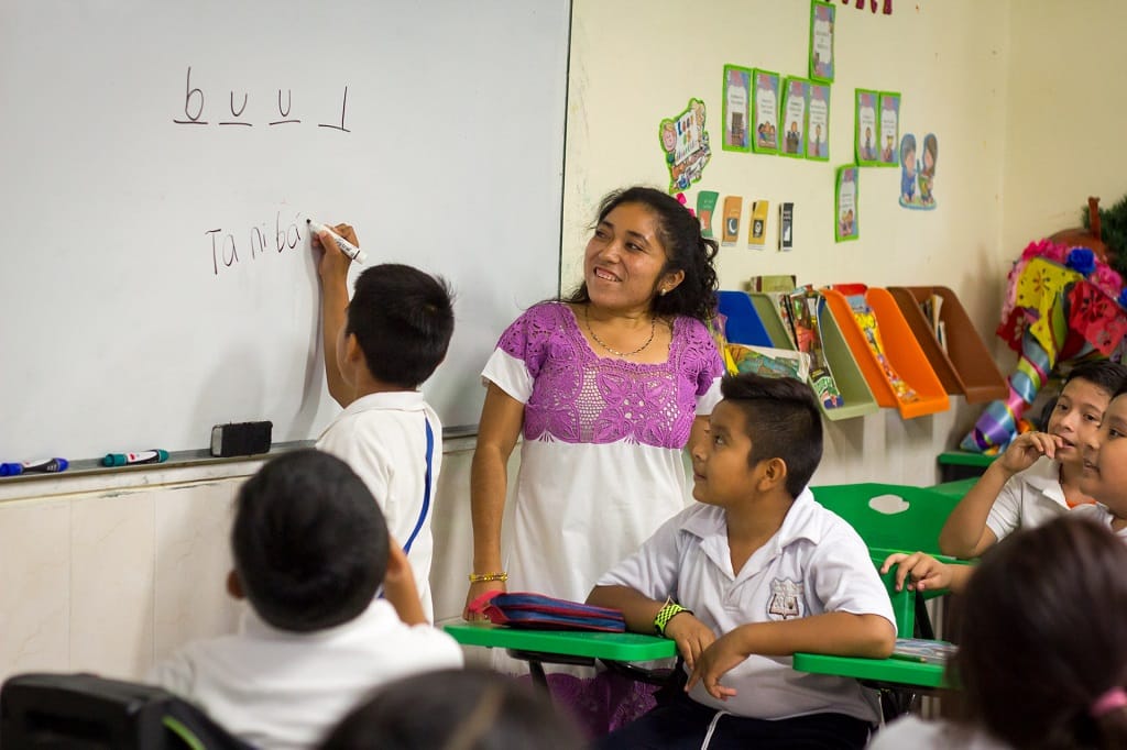 En Yucatán hay más de cien mil niños y niñas con calificaciones de 9 y 10