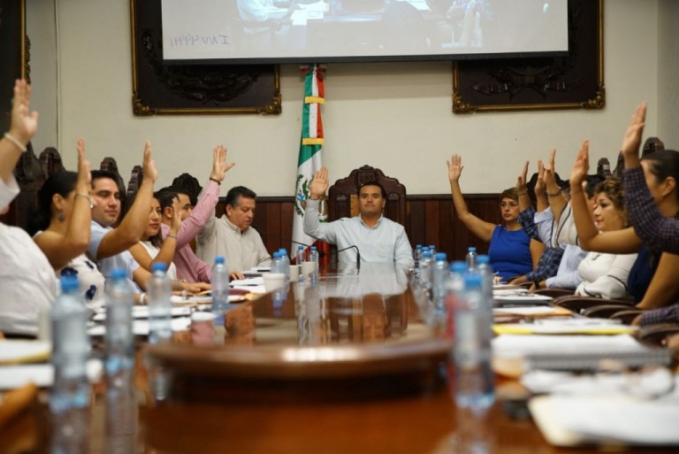 Siete regidores y regidoras por Mérida se van del Cabildo por cargos de elección