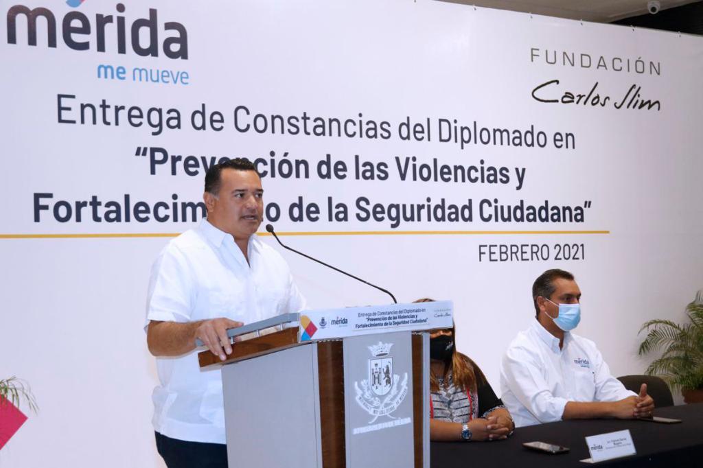 Mérida tiene problemas, por eso trabajamos en ella, dice el alcalde Renán Barrera
