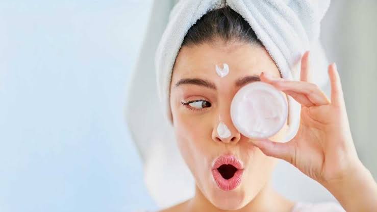 Skincare en cinco minutos. El importante cuidado de la piel y del rostro