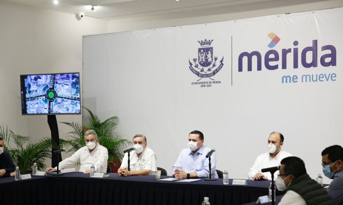 El alcalde de Mérida anuncia modernización del paso deprimido. Destaca participación ciudadana en ello