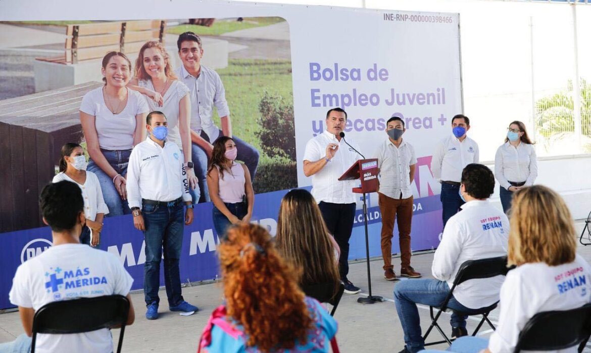Más apoyos para empoderar a la juventud de Mérida: Renán Barrera