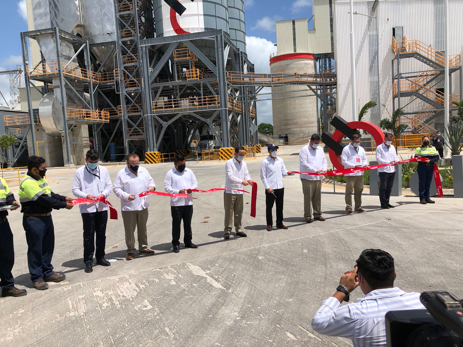 Nueva cementera en Yucatán haría bajar el precio del material