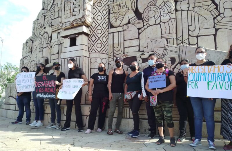 «No somos golpistas», dicen familiares de niños y niñas con cáncer en manifestación