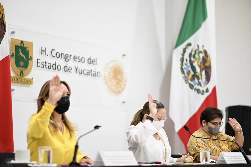 Cuatro hombres y una mujer, candidatos al del “Médico del Año del Estado de Yucatán”