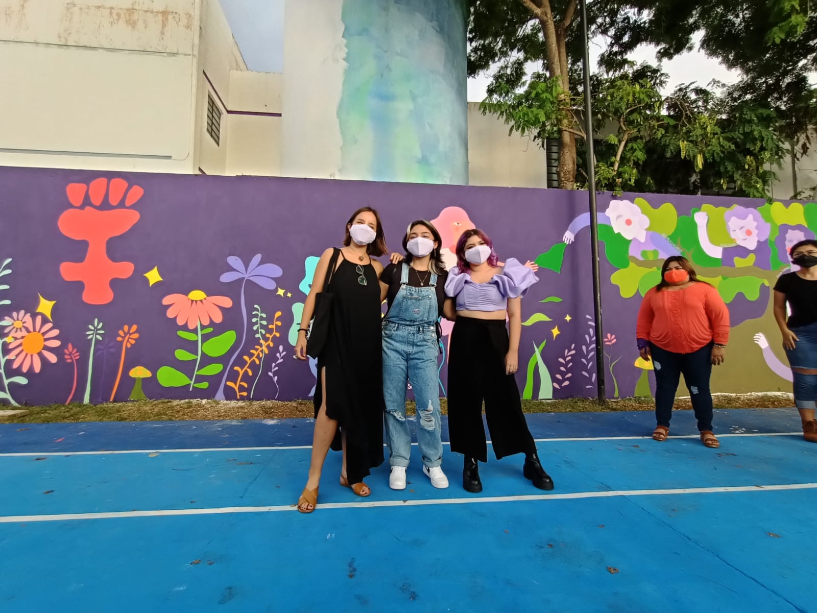 «Mujeres que luchan», mural feminista en Pacabtún