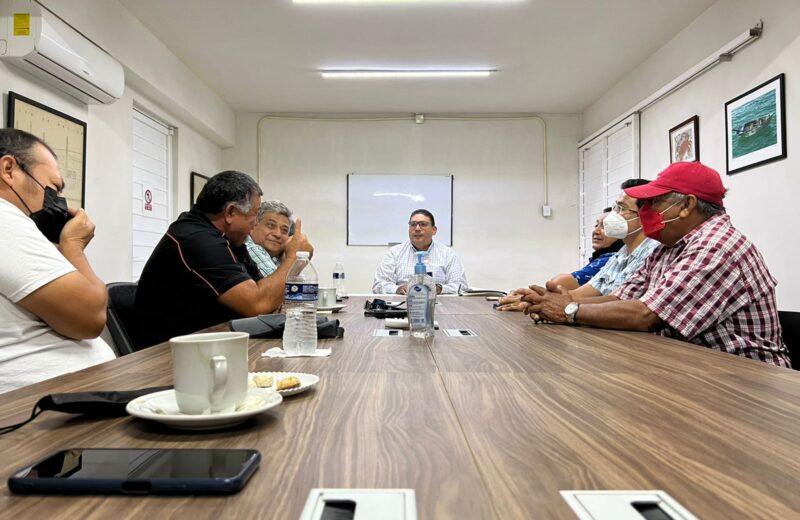 Mario Peraza Ramírez se reúne con sector pesquero para escuchar sus necesidades