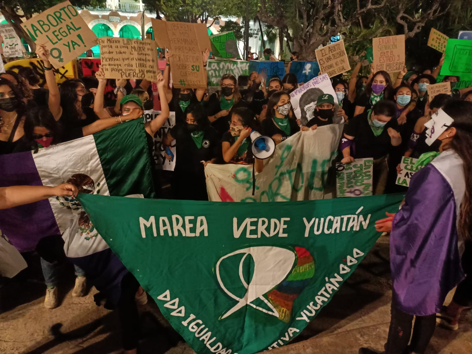 Colectivo de mujeres gana amparo contra la regulación del delito de aborto en Yucatán