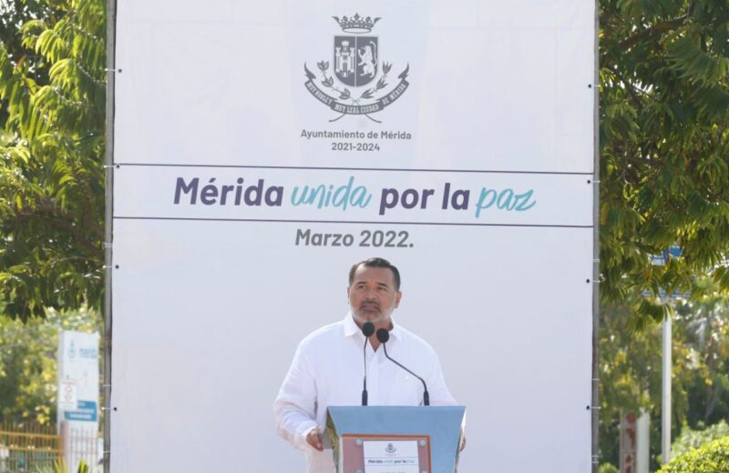 Renán Barrera continúa en los primeros lugares de los Alcaldes mejor evaluados
