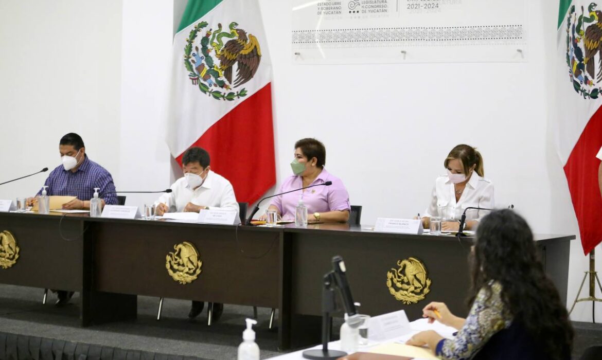 Carlos Pérez Perez será reconocido con la «Excelencia Docente» por la LXIII Legislatura