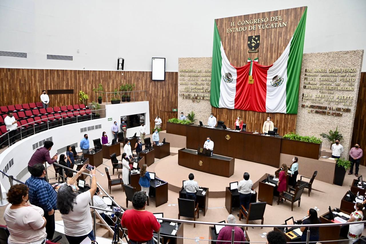 Honran la memoria de Manuel Díaz Rubio en el Congreso del Estado