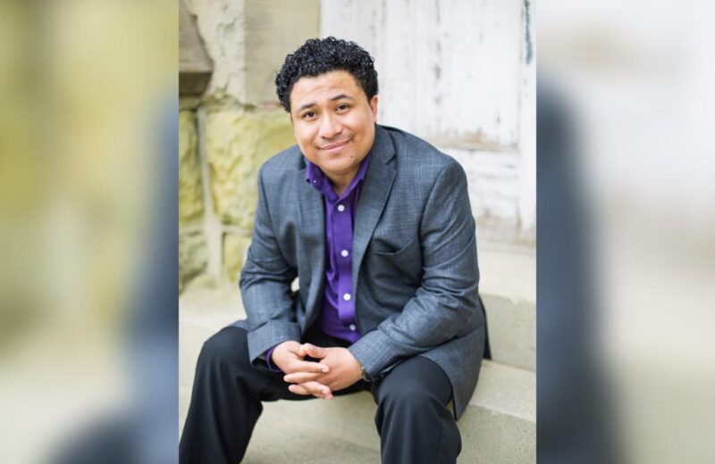 Manuel Iris, finalista mexicano en el Ohioana Book Award 2022