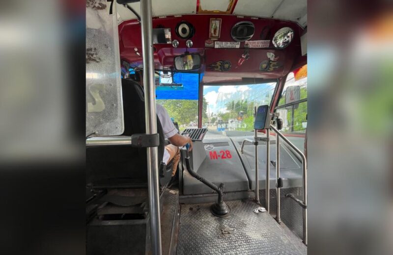 Un inesperado viaje en autobús rojo en la Mérida clasista