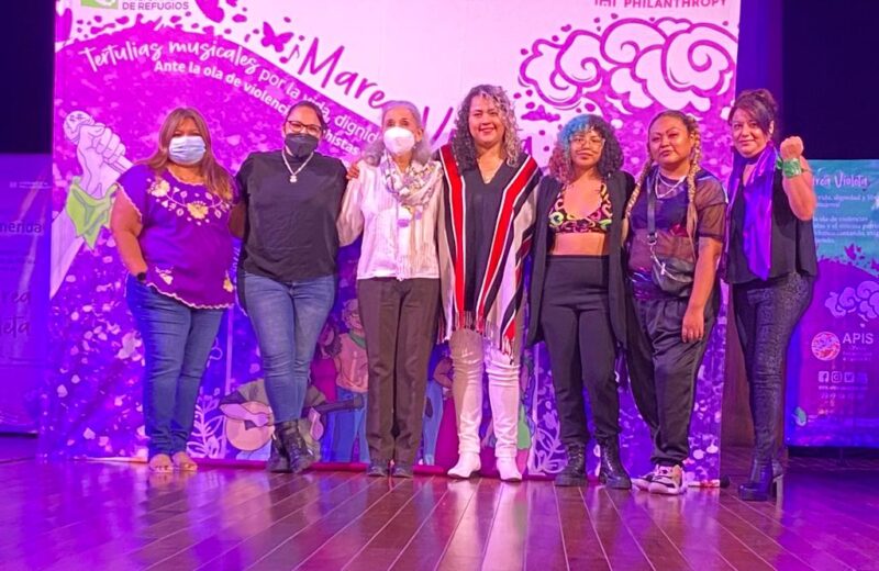 Llegó la Marea Violeta a Mérida, campaña de arte y música para visibilizar la violencia hacia la mujer
