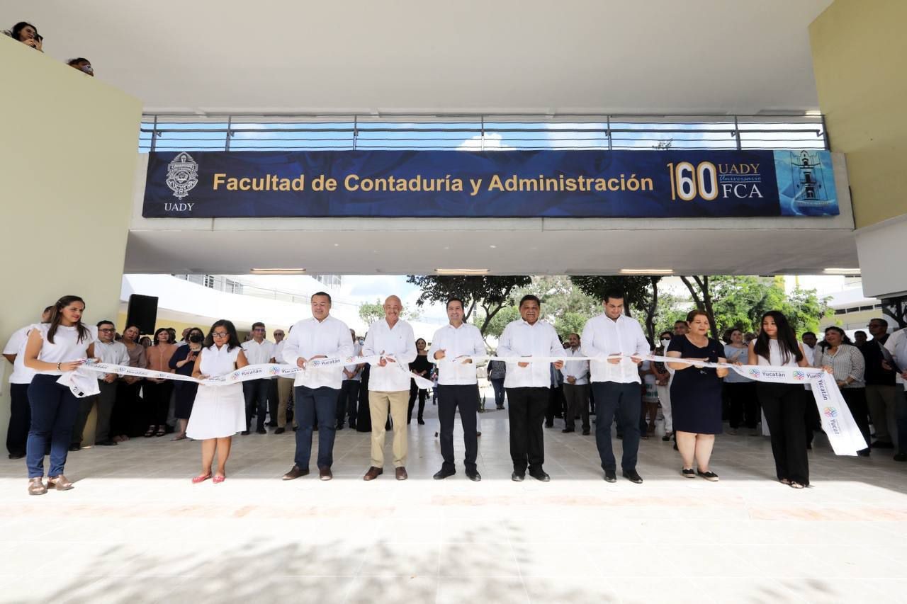 Inaugura Gobernador nueva sede de Facultad de Contaduría y Administración de la UADY