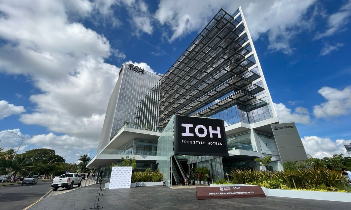 La marca IOH, de Grupo Posadas, inaugura su primer hotel en Mérida