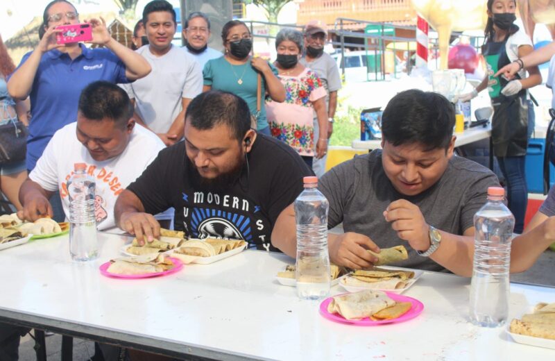 Umán organiza primera Feria de la Torta y del Taco con éxito