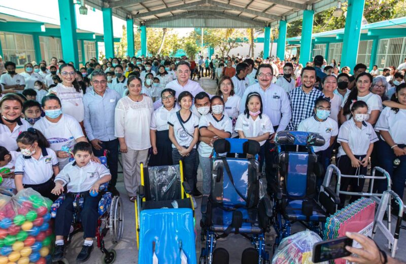 Entregan equipo para fortalecer los servicios de educación especial en Yucatán