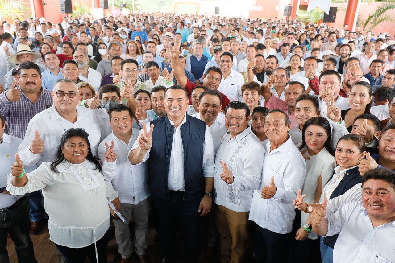 Respaldo político de líderes municipales del PAN a Renán Barrera
