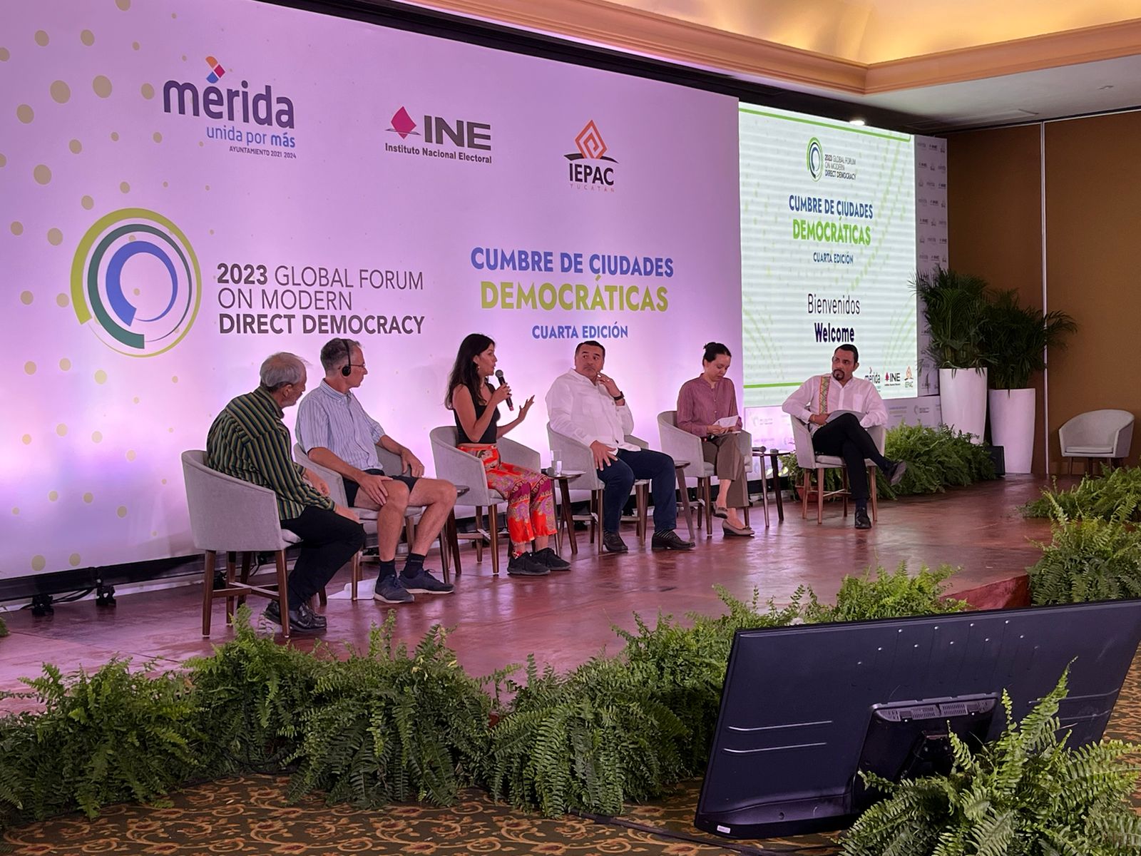 Fomentar la participación ciudadana, tarea de la democracia en Mérida