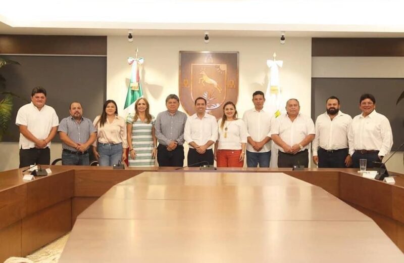 Alcaldes priístas fortalecen vínculos institucionales con el Gobernador Vila