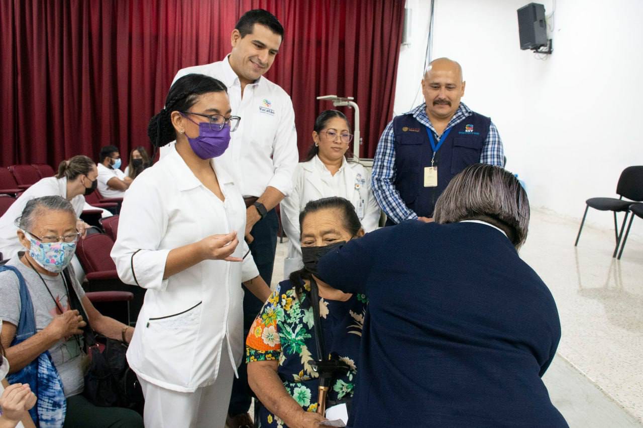 Inicia vacunación contra la influenza en Yucatán