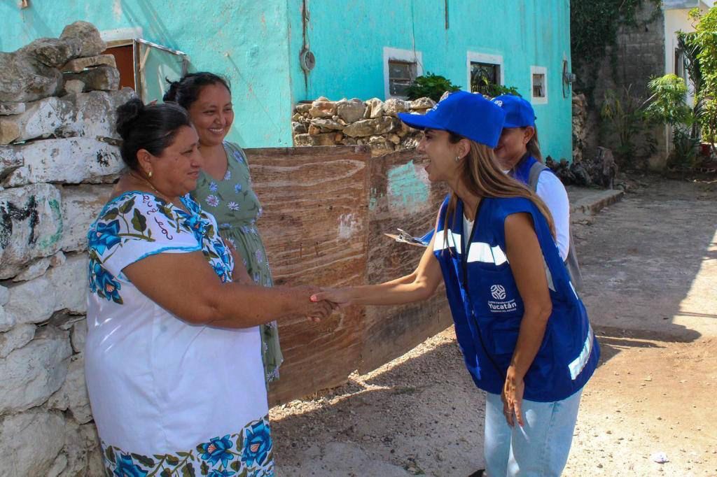 Isabel Rodríguez continúa promoviendo los programas sociales en Yucatán