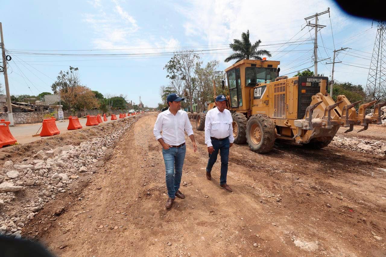 Supervisa Vila Dosal trabajos del Ie-tram en el corredor Mérida-Umán