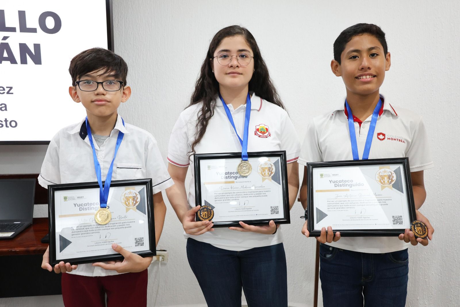 Gerardo, Dana y José, matemáticos de primaria y secundaria, son Yucatecos Distinguidos