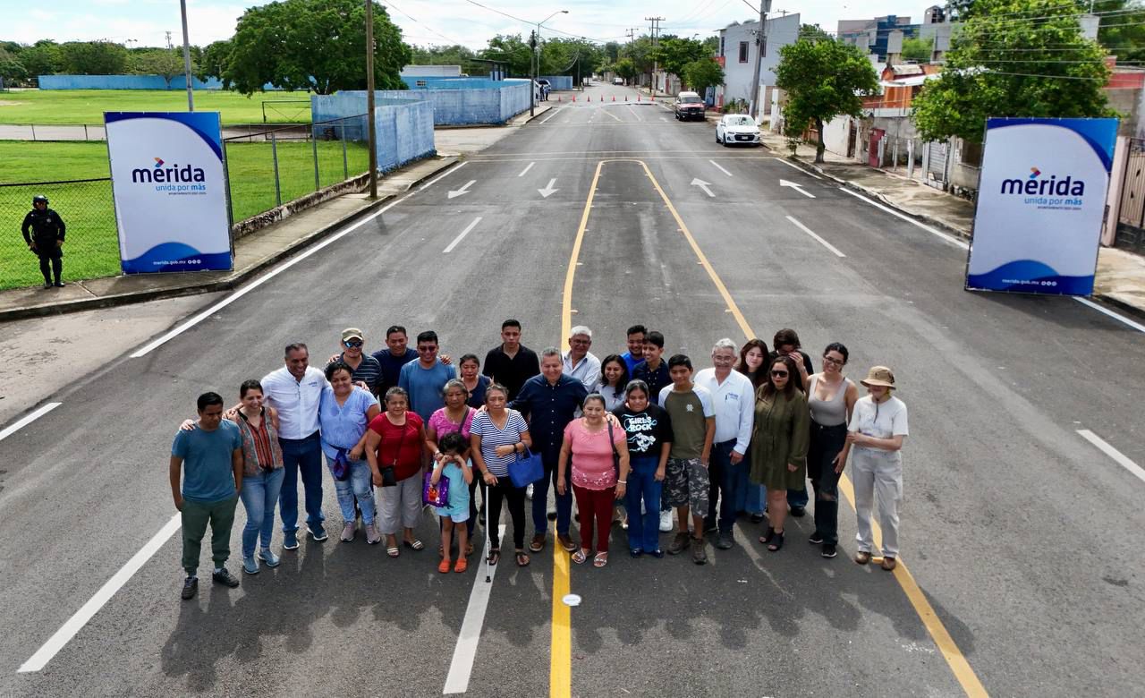 Nuevas vialidades en San José Tecoh para mejor movilidad